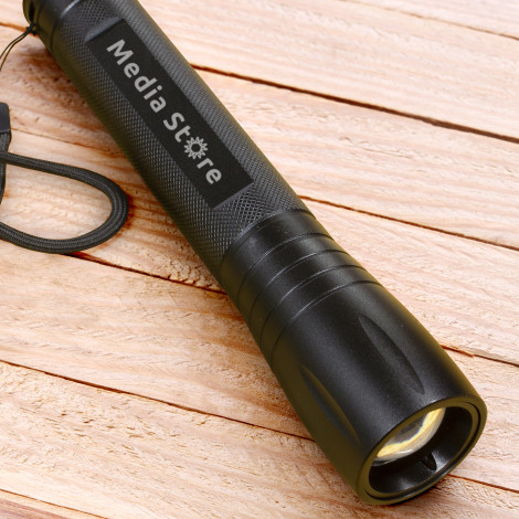 Swiss Peak 10W CREE Torch - 49375_97848.jpg