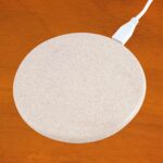 Solstice Eco Wireless Charger - 62853_130913.jpg