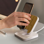 Flex Wireless Fast Charging Stand - 66671_128539.jpg